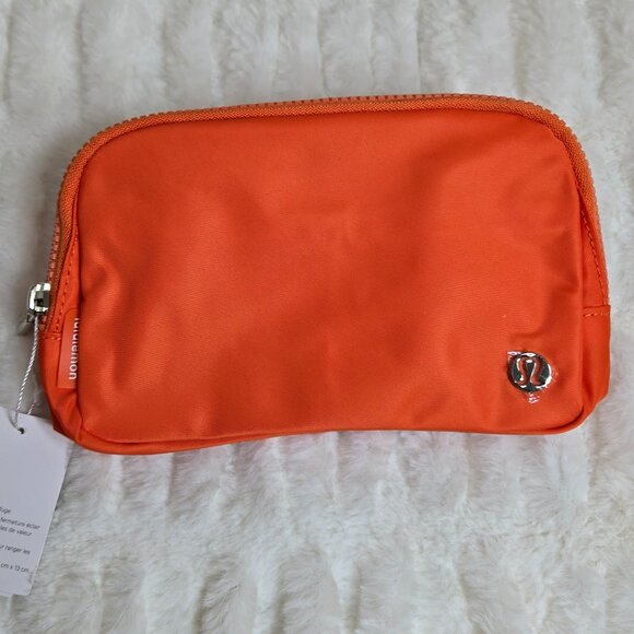Brand New LULULEMON Harley Orange Color Everywhere Crossbody / Belt Bag (NWT) - Picture 1 of 3